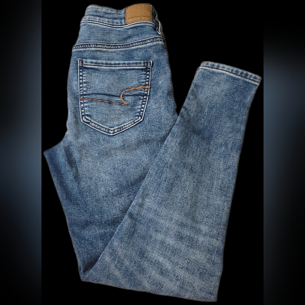 American Eagle High Rise Jegging Size 6 Short Distressed Skinny Stretch Jeans